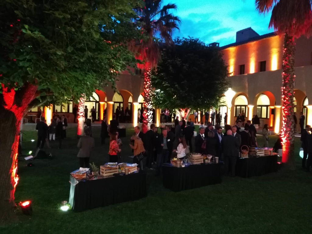 Scène corporate avec éclairage dynamique